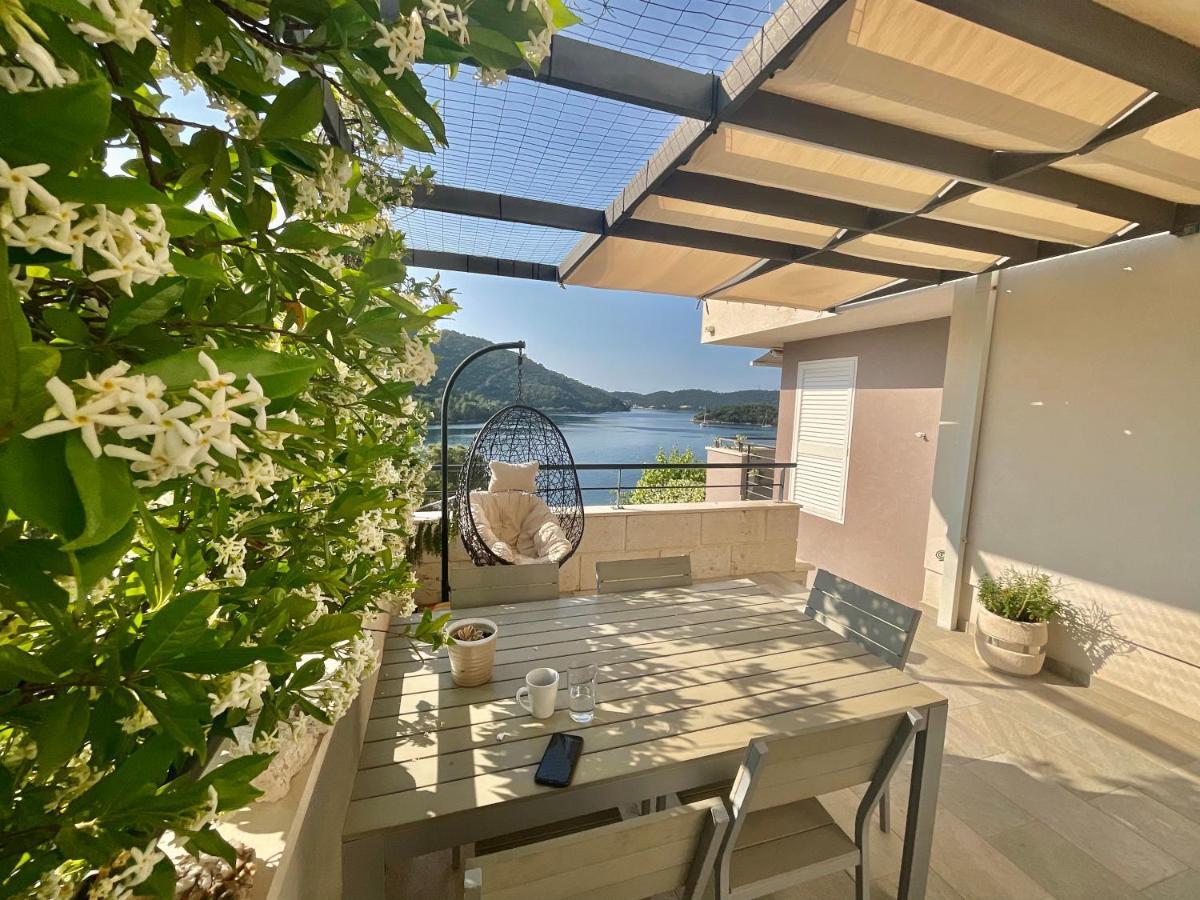 Villa Iva Lastovo Uble Exterior photo