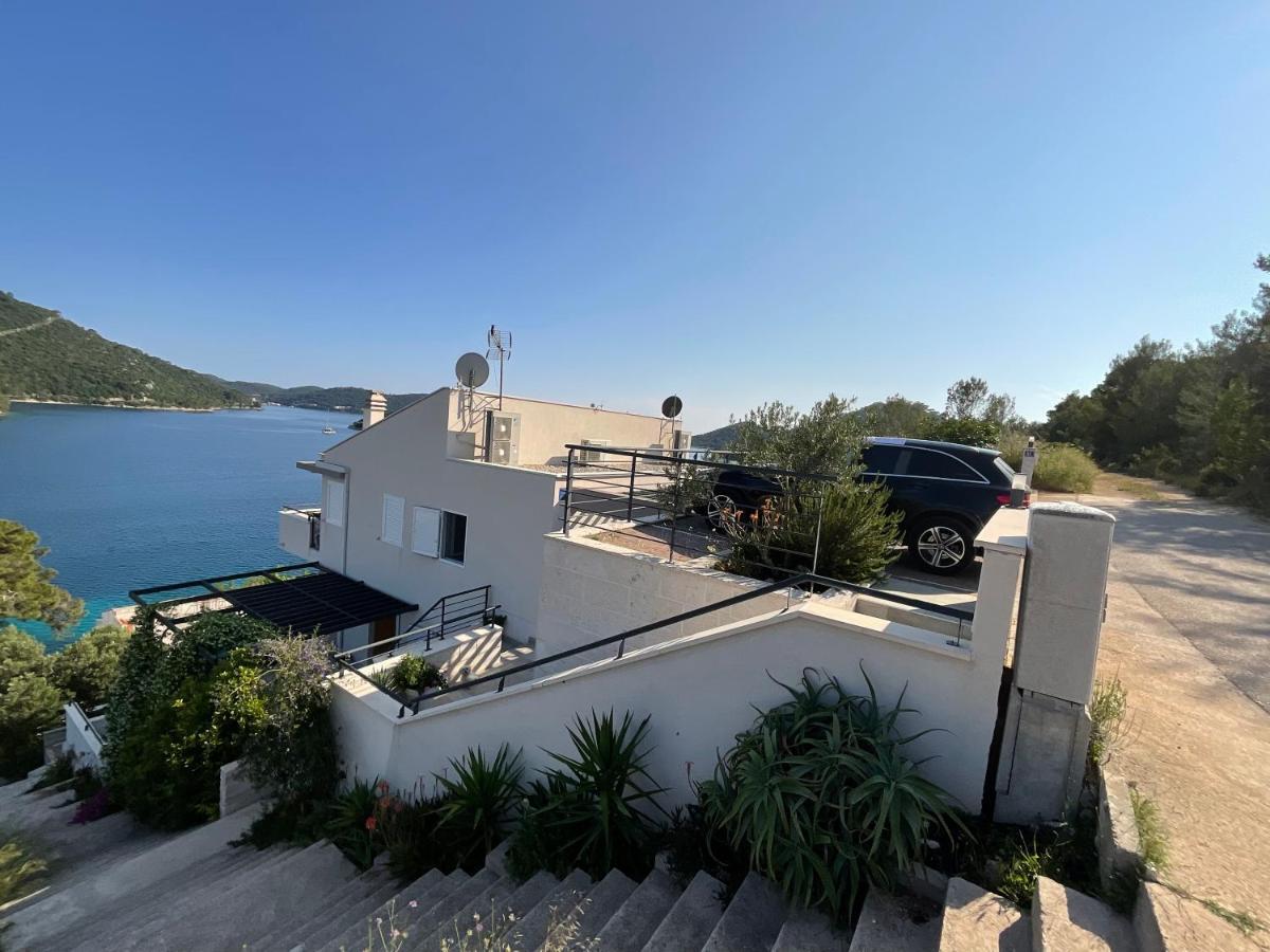 Villa Iva Lastovo Uble Exterior photo